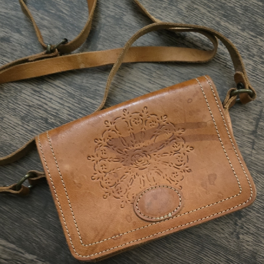 LEATHER Crossbody Purse in Tan - Women's Shoulder Purse Handmade‎
